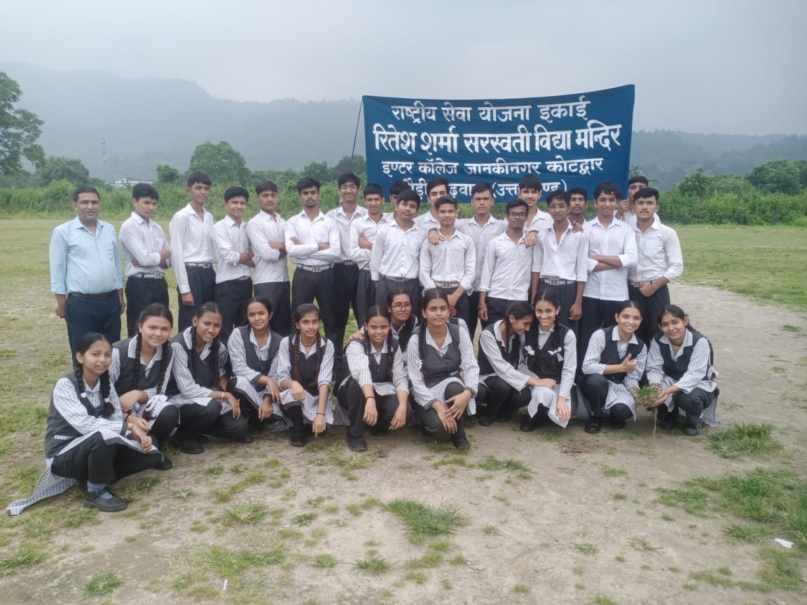 कोटद्वार : सरस्वती विद्या मंदिर इंटर कॉलेज द्वारा राष्ट्रीय सेवा योजना स्थापना दिवस पर जन जागरूकता रैली का आयोजन